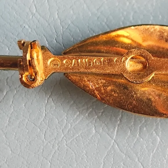 40s SANDOR CO Rose Pink Tulip Bud Olive Green Leaves Enamel Gold RARE Pin Brooch - Picture 5 of 16